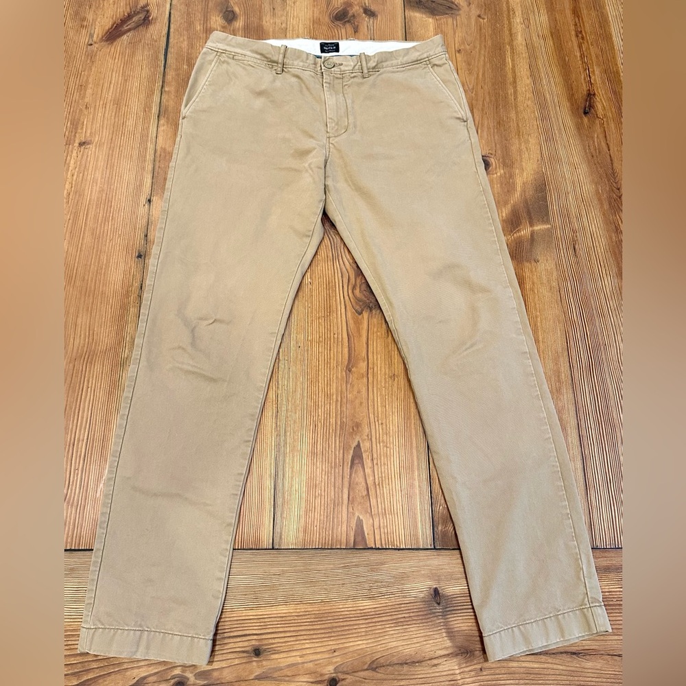 J. Crew Men's 484 Slim Tan Chinos